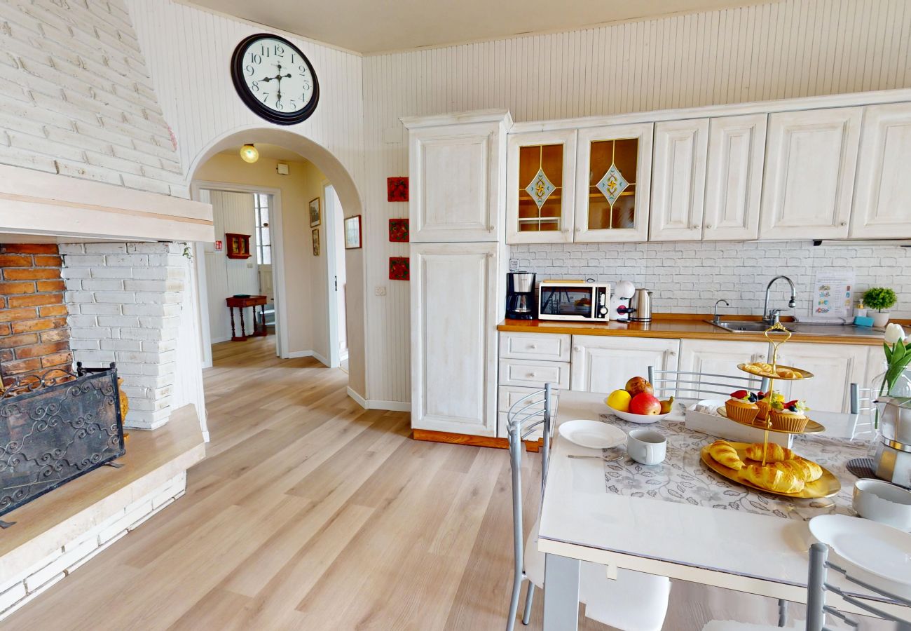 Apartment in Salò - Apt GIADA Salò magic view By Bookinggardalake