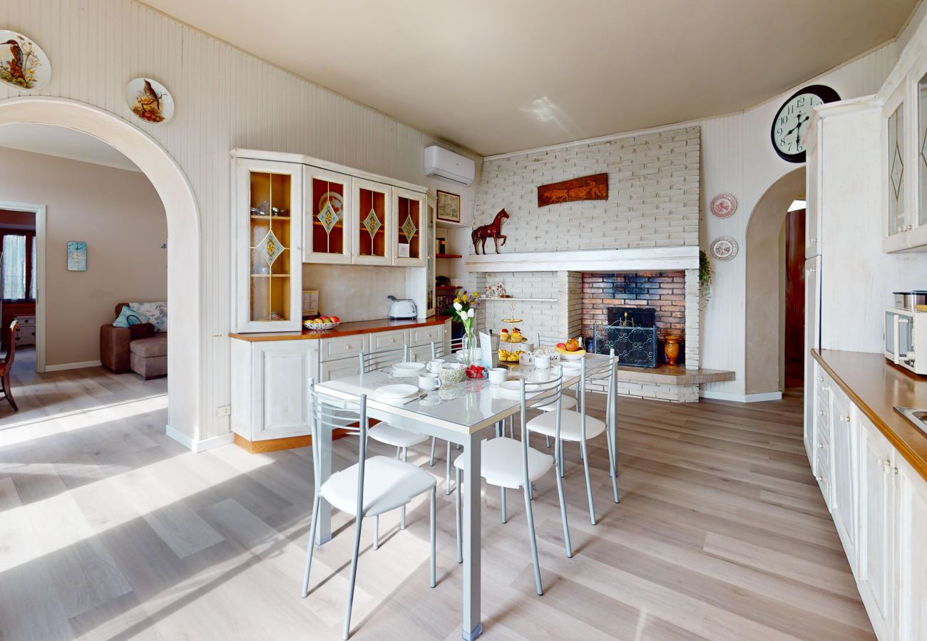Apartment in Salò - Apt GIADA Salò magic view By Bookinggardalake