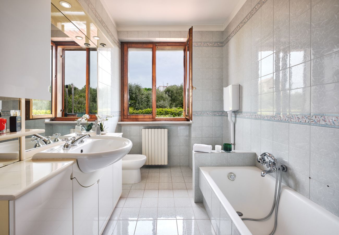 Villa in Lazise - VILLA CELEBRITY