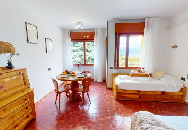 Apartment in Manerba del Garda - Bellavista CRB By Bookinggardalake Apartment in Manerba del Garda - Bellavista CRB By Bookinggardalake