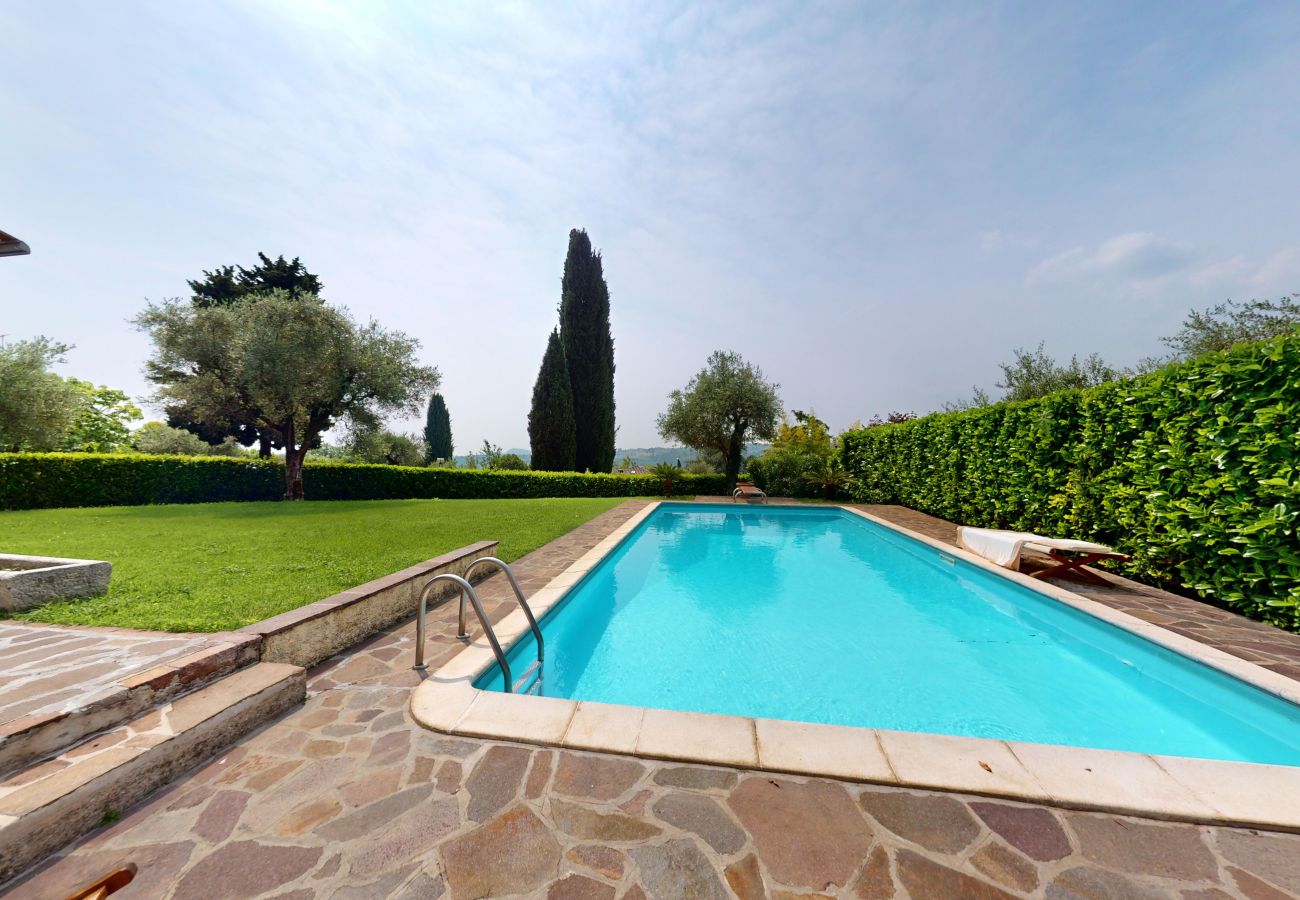 Villa in Salò - Villa Oleandri pool with view By Bookinggardalake