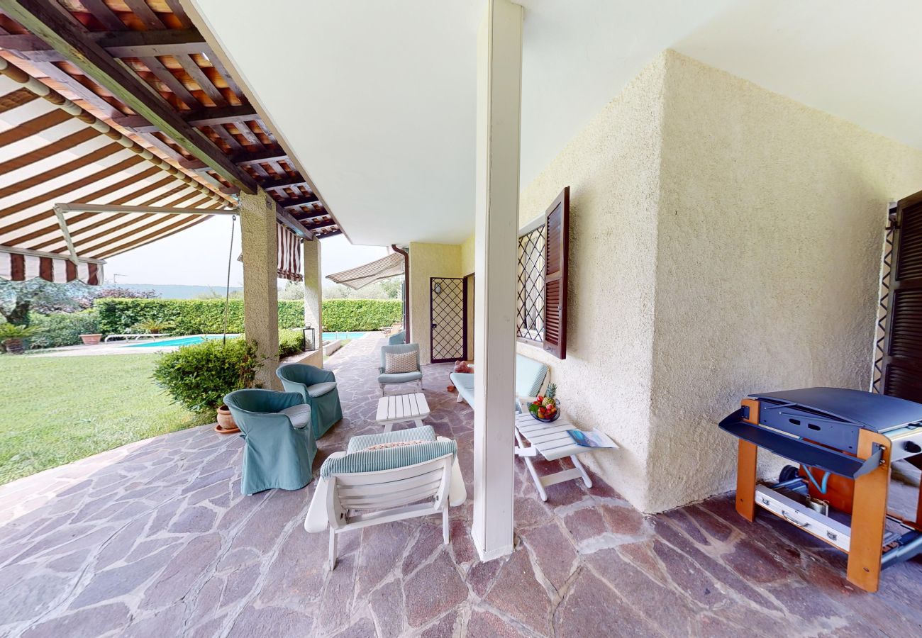 Villa in Salò - Villa Oleandri pool with view By Bookinggardalake