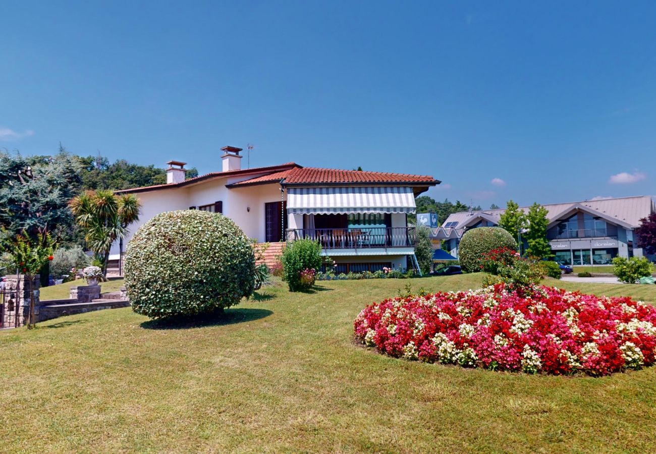 Villa in Puegnago sul Garda - Villa Fiorita with olive groove Bookinggardalake