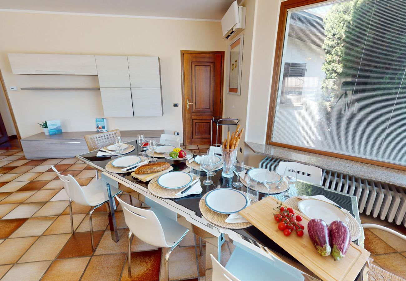 Villa in Puegnago sul Garda - Villa Fiorita with olive groove Bookinggardalake