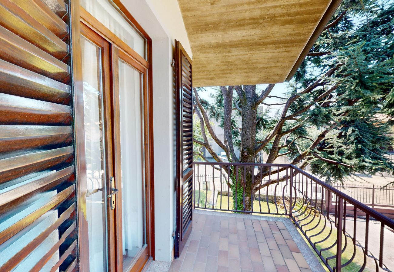 Villa in Puegnago sul Garda - Villa Fiorita with olive groove Bookinggardalake