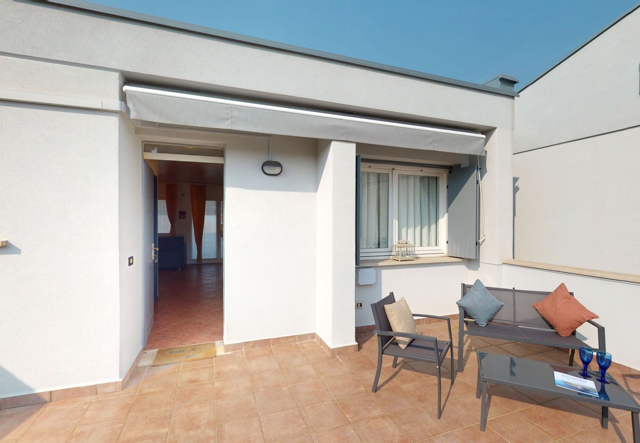 Apartment in Manerba del Garda - Appartamento Gloria by Bookinggardalake