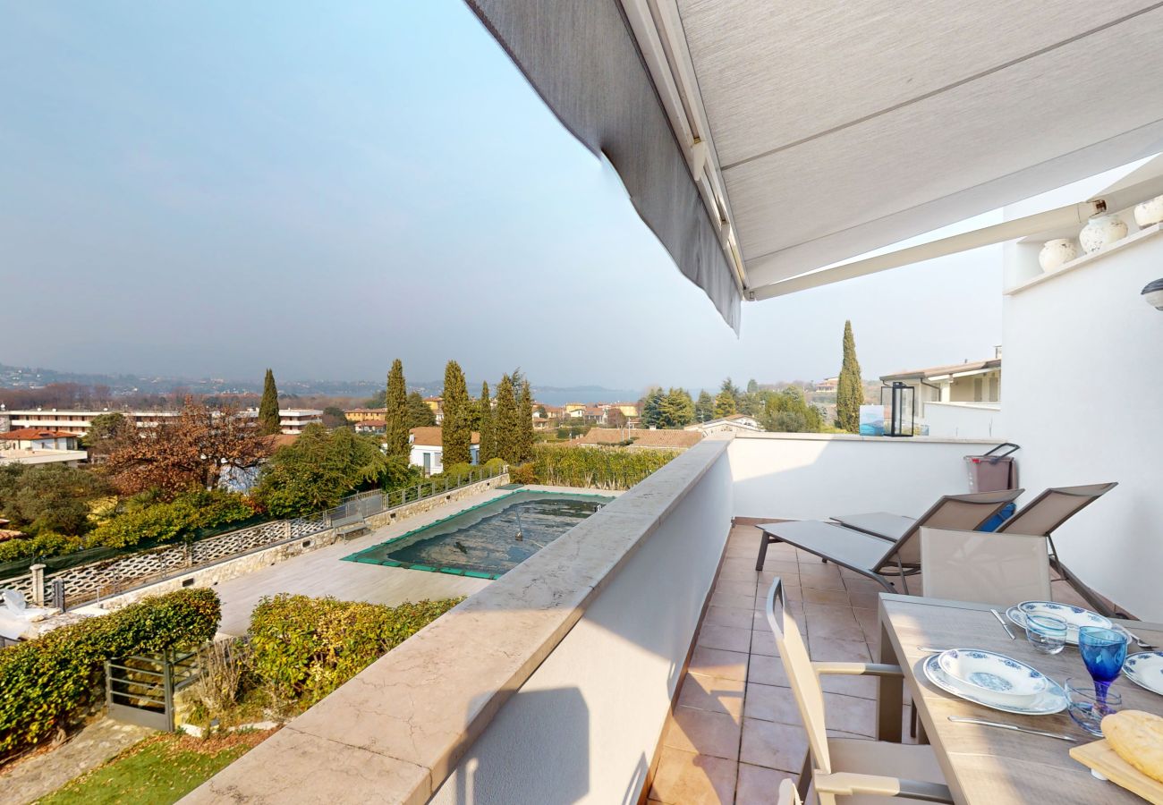 Apartment in Manerba del Garda - Appartamento Gloria by Bookinggardalake