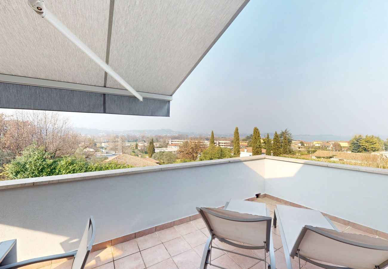 Apartment in Manerba del Garda - Appartamento Gloria by Bookinggardalake