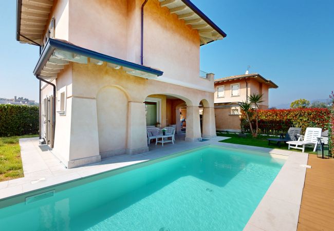 Villa in Manerba del Garda - Villa Dolcevita by Bookinggardalake Villa in Manerba del Garda - Villa Dolcevita by Bookinggardalake
