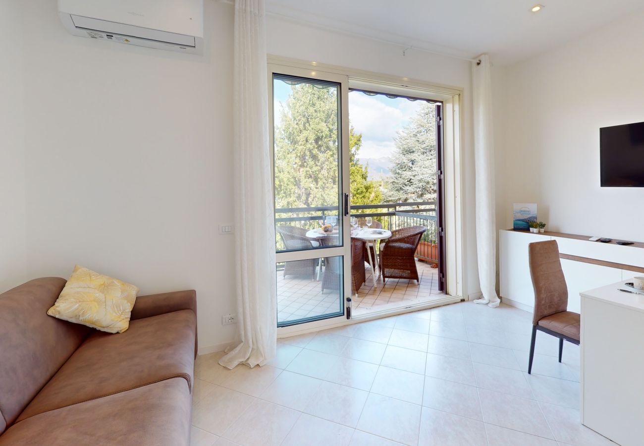 Apartment in Manerba del Garda - Casa Marisol by Bookinggardalake