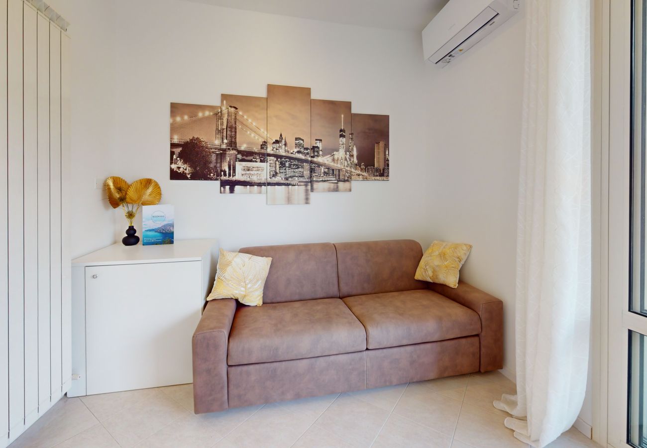 Apartment in Manerba del Garda - Casa Marisol by Bookinggardalake