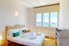 Villa in Manerba del Garda - Villa beach front 7 Bello  by Bookinggardalake