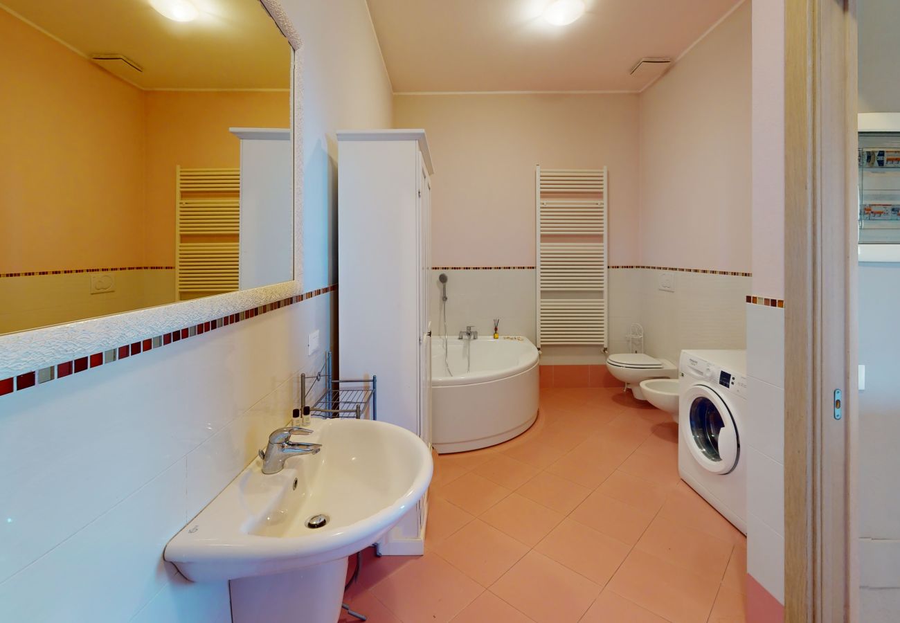 Apartment in Moniga del Garda - Agape Apartment by Bookinggardalake