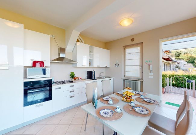 Apartment in Moniga del Garda - Horizon Apartment by Bookinggardalake Apartment in Moniga del Garda - Horizon Apartment by Bookinggardalake