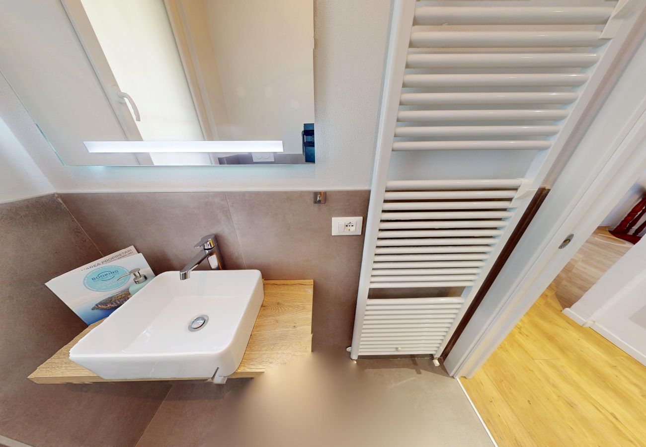 Chalet in Soiano del Lago - Harmonia Cottage by Bookinggardalake