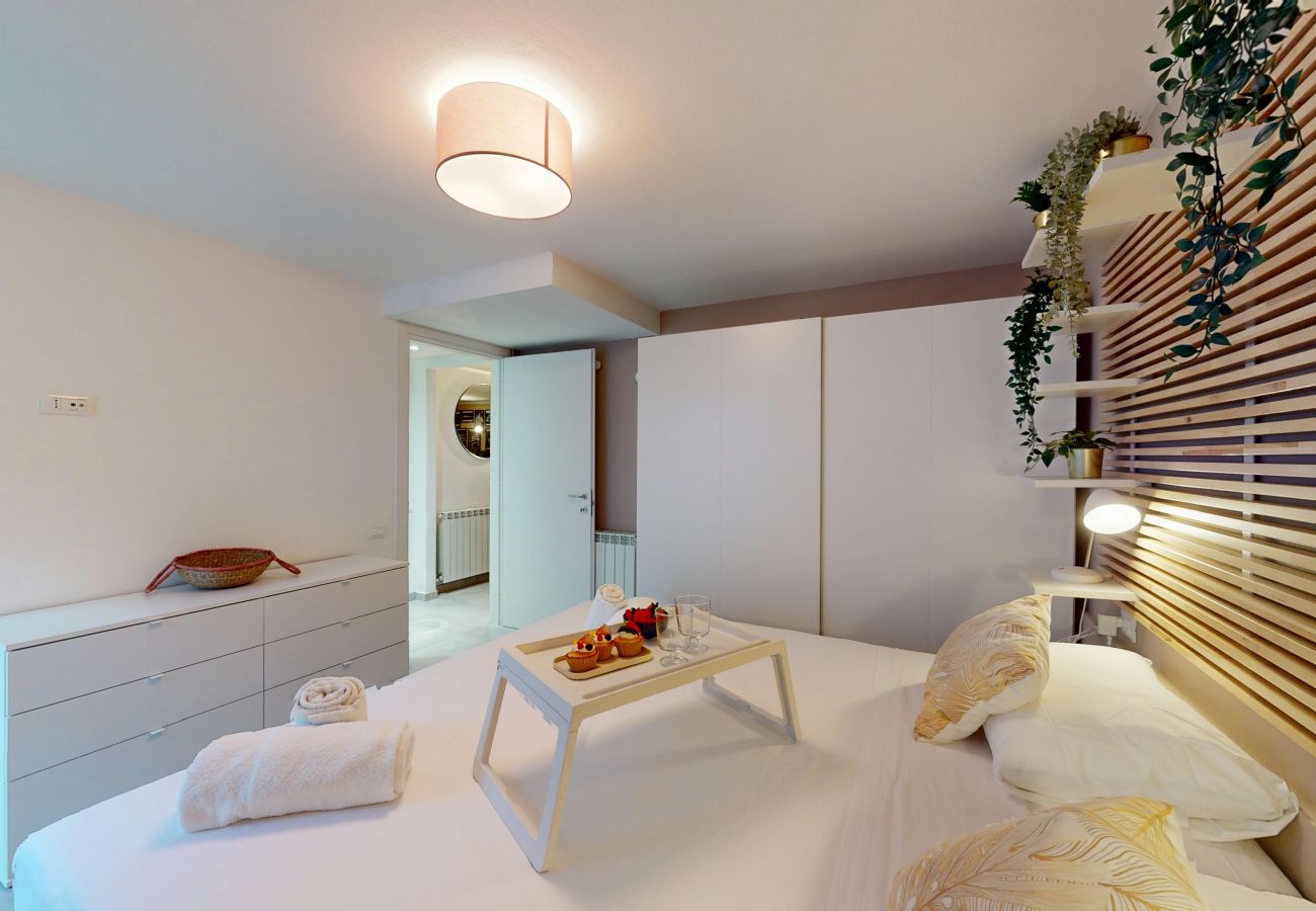 Chalet in Soiano del Lago - Harmonia Cottage by Bookinggardalake