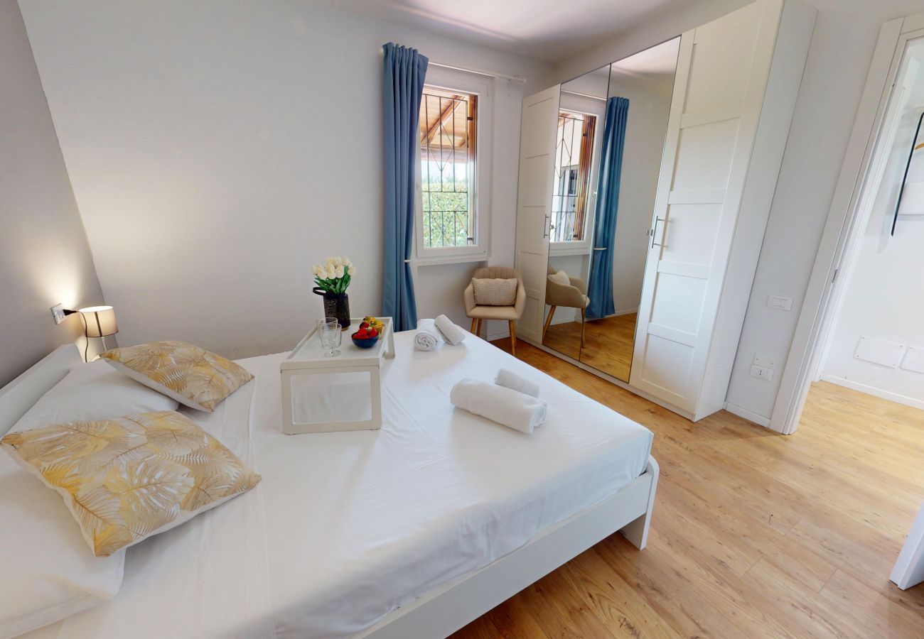 Chalet in Soiano del Lago - Harmonia Cottage by Bookinggardalake