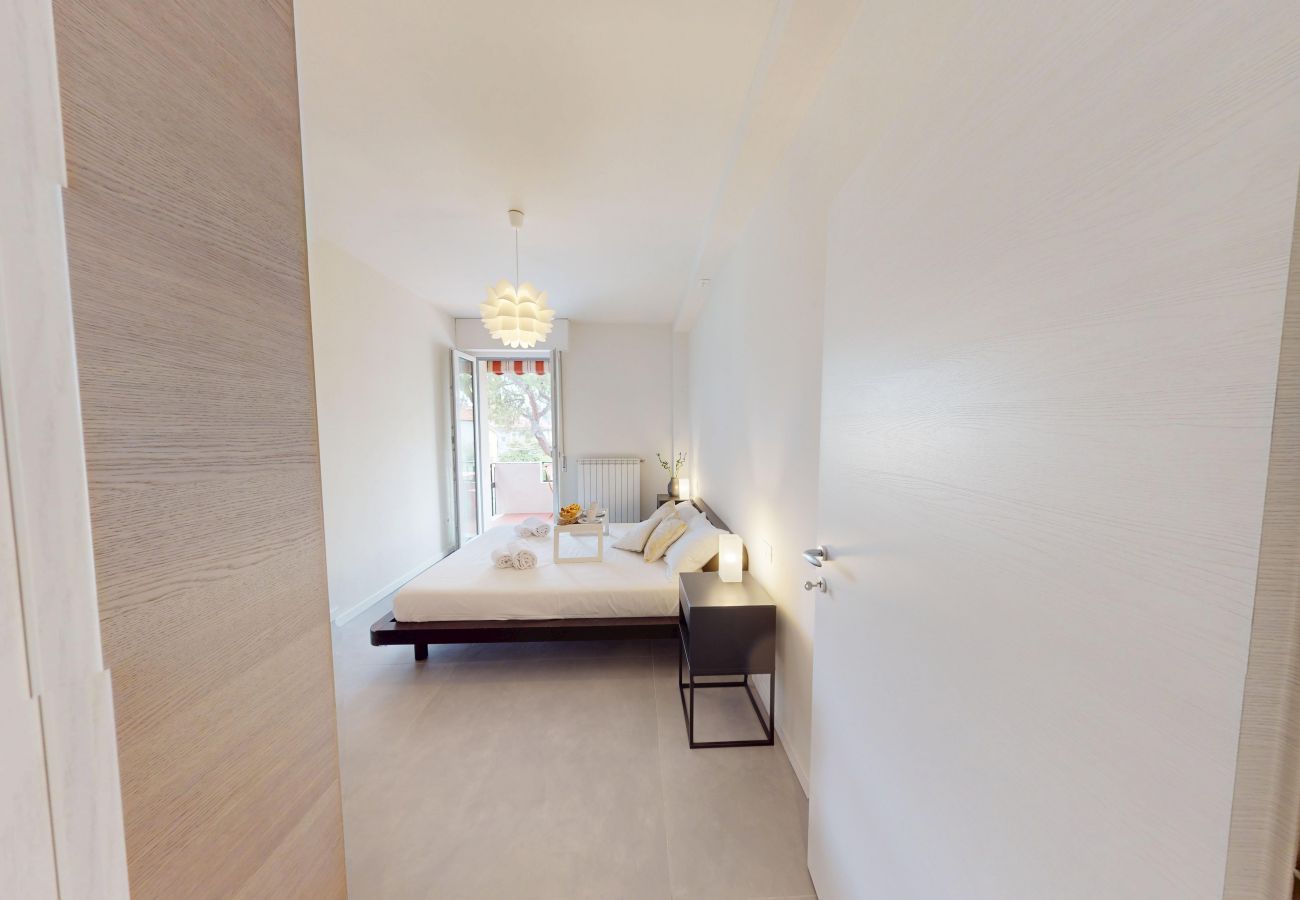 Apartment in Desenzano del Garda - LA PERLA DEL Garda Desenzano free wi-fi By Booking