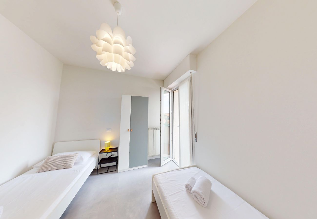 Apartment in Desenzano del Garda - LA PERLA DEL Garda Desenzano free wi-fi By Booking