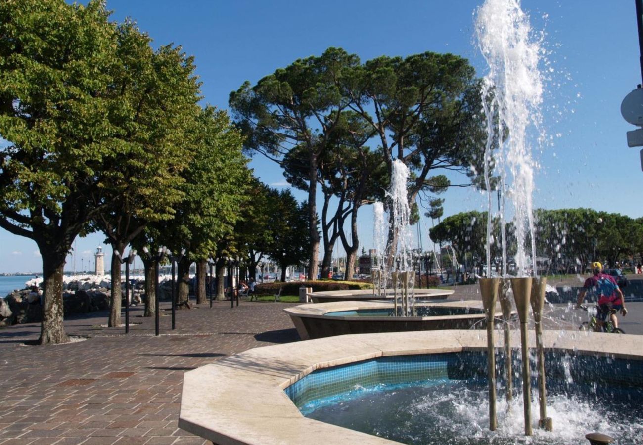 Apartment in Desenzano del Garda - LA PERLA DEL Garda Desenzano free wi-fi By Booking