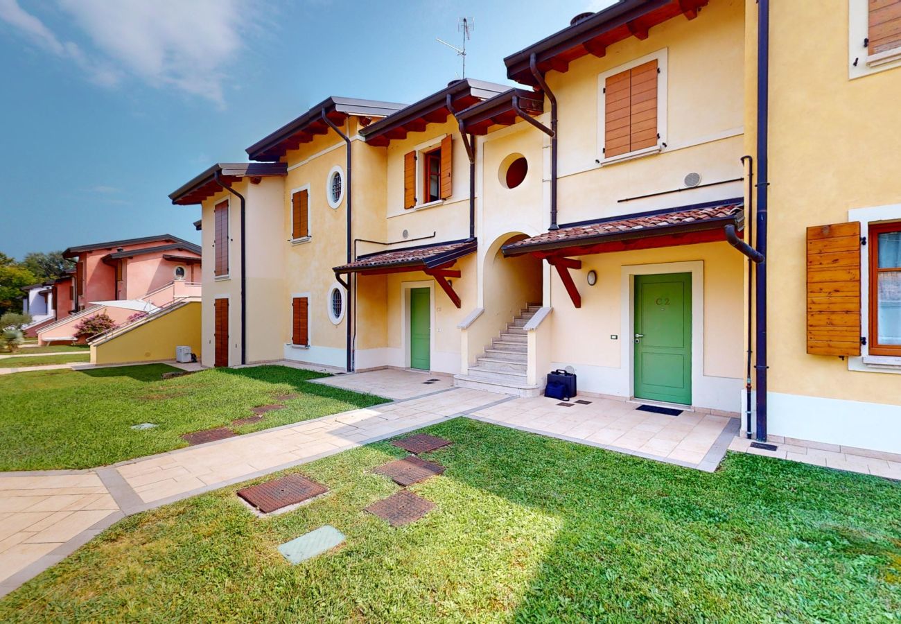 Apartment in Manerba del Garda - Ulivo Apartment By Bookinggardalake