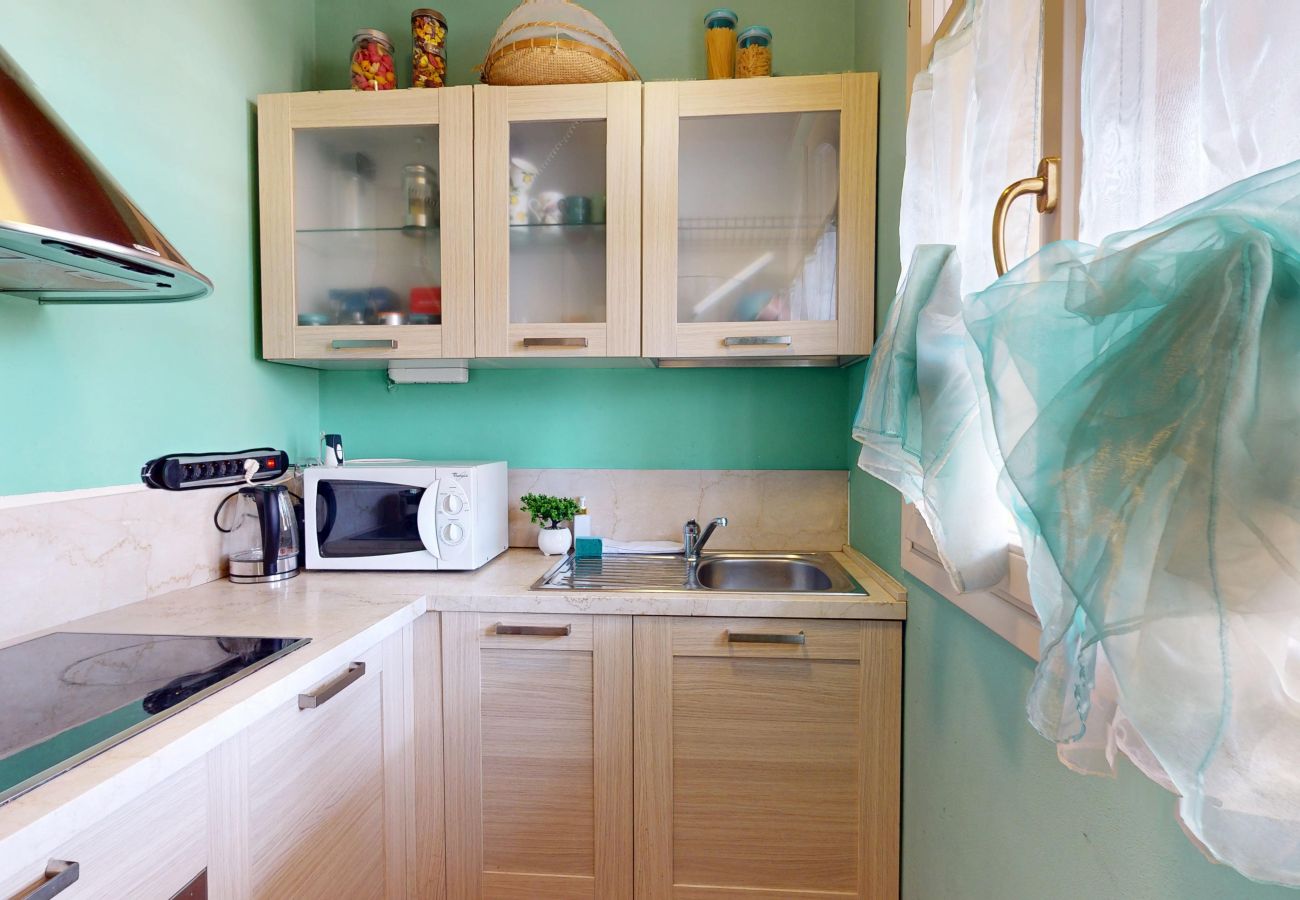 Apartment in Manerba del Garda - Borgo Torchio H3 ByBookinggardalake