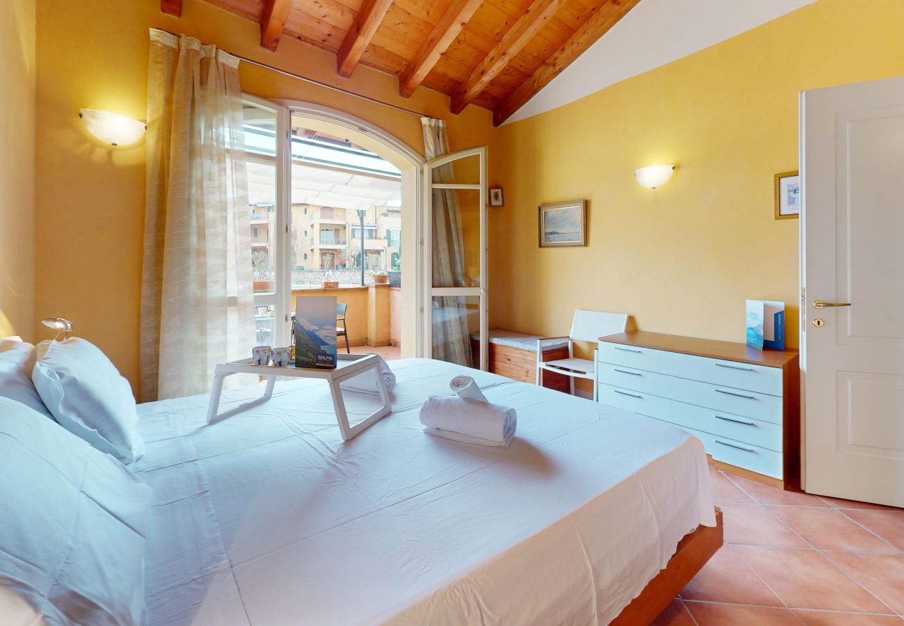 Apartment in Manerba del Garda - Borgo Torchio H3 ByBookinggardalake
