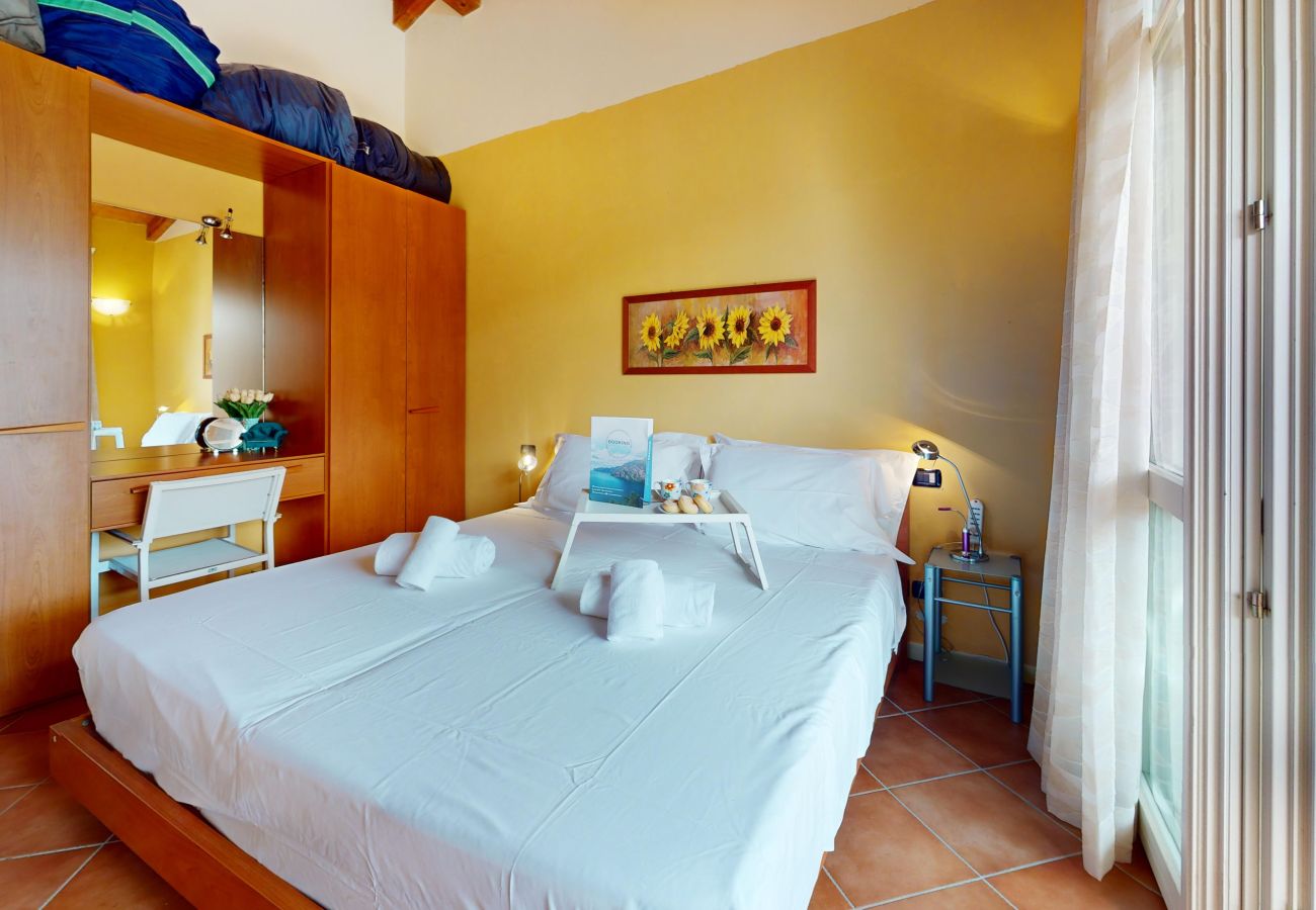 Apartment in Manerba del Garda - Borgo Torchio H3 ByBookinggardalake