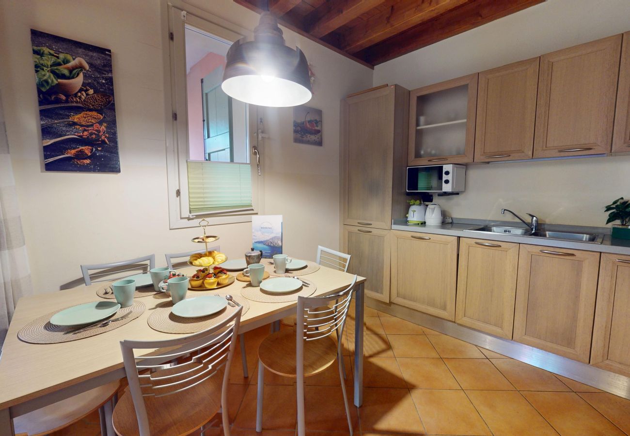 Apartment in Manerba del Garda - Borgo Torchio F1 By Bookinggardalake
