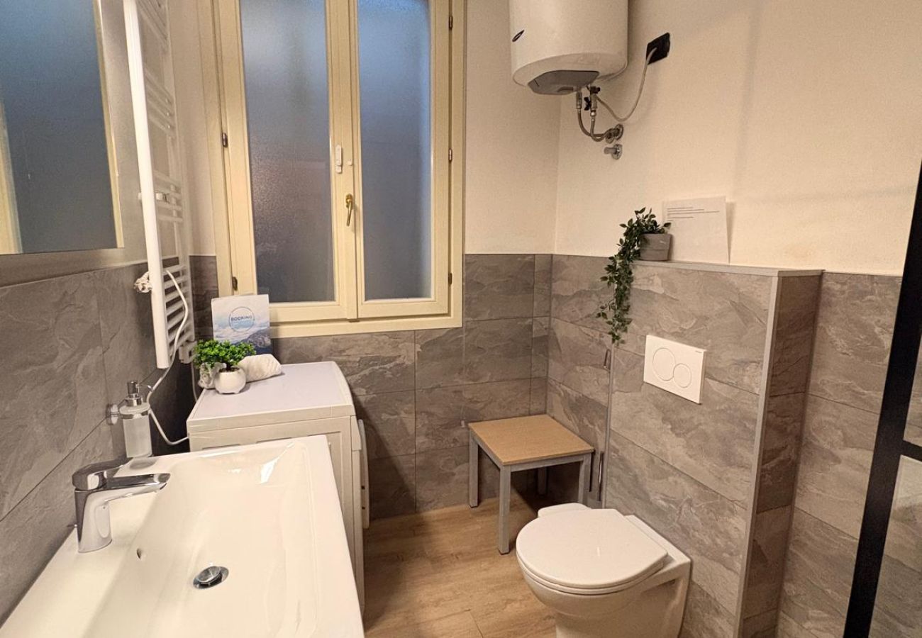 Apartment in Manerba del Garda - Borgo Torchio F1 By Bookinggardalake