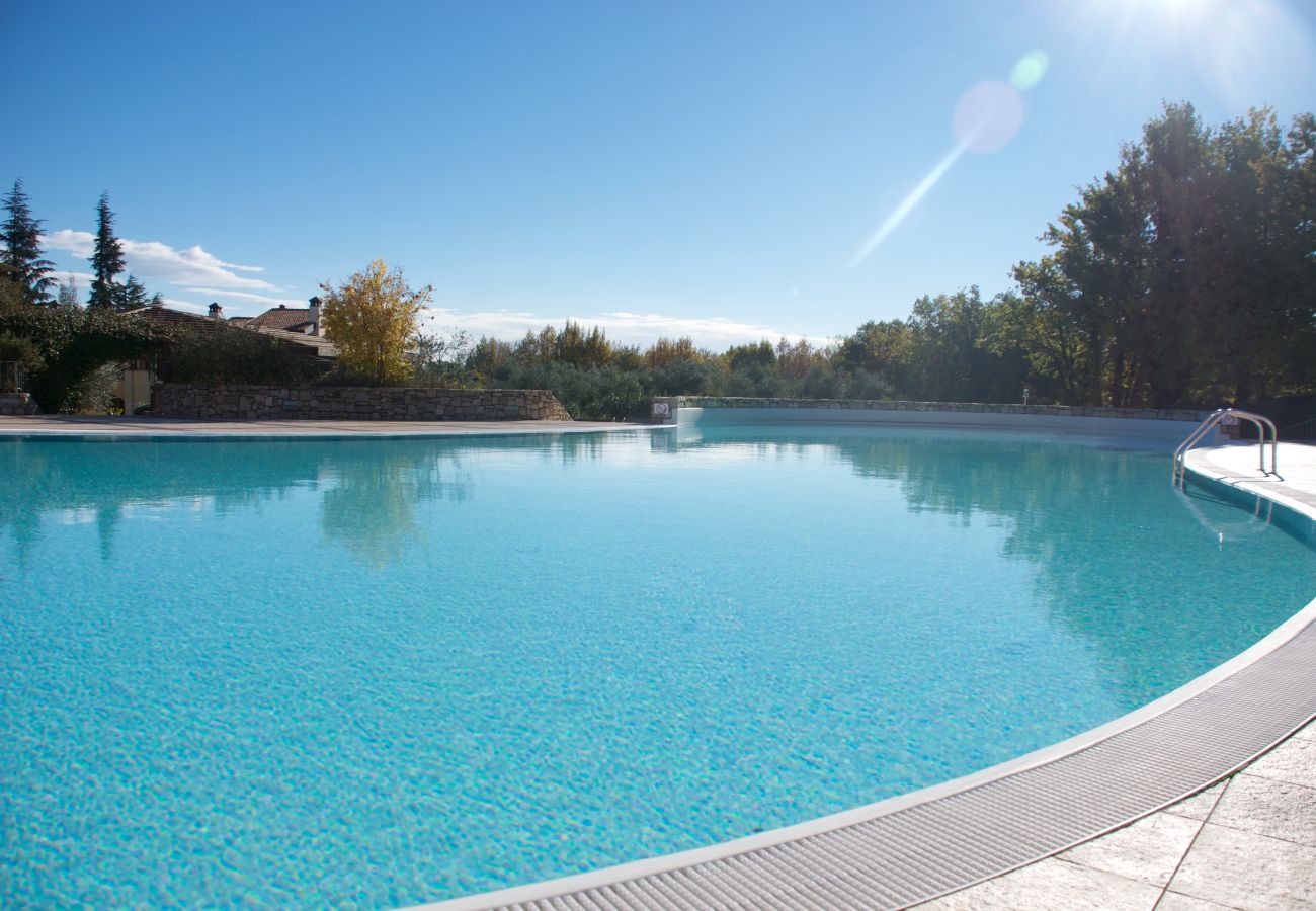 Apartment in Manerba del Garda - Sakura House By Bookinggardalake