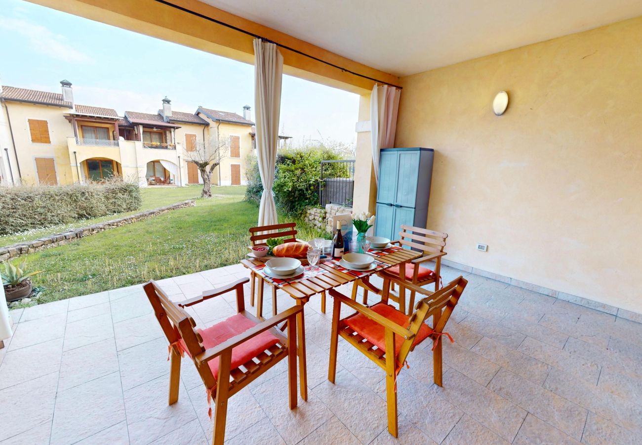 Apartment in Manerba del Garda - Sakura House By Bookinggardalake