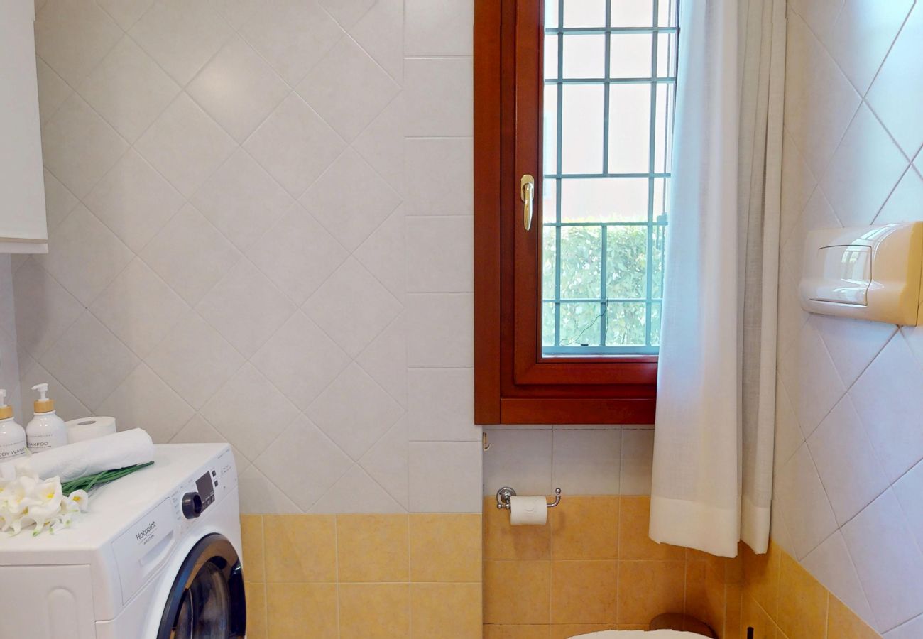 Apartment in Salò - Freestyle Apartment By Bookinggardalake