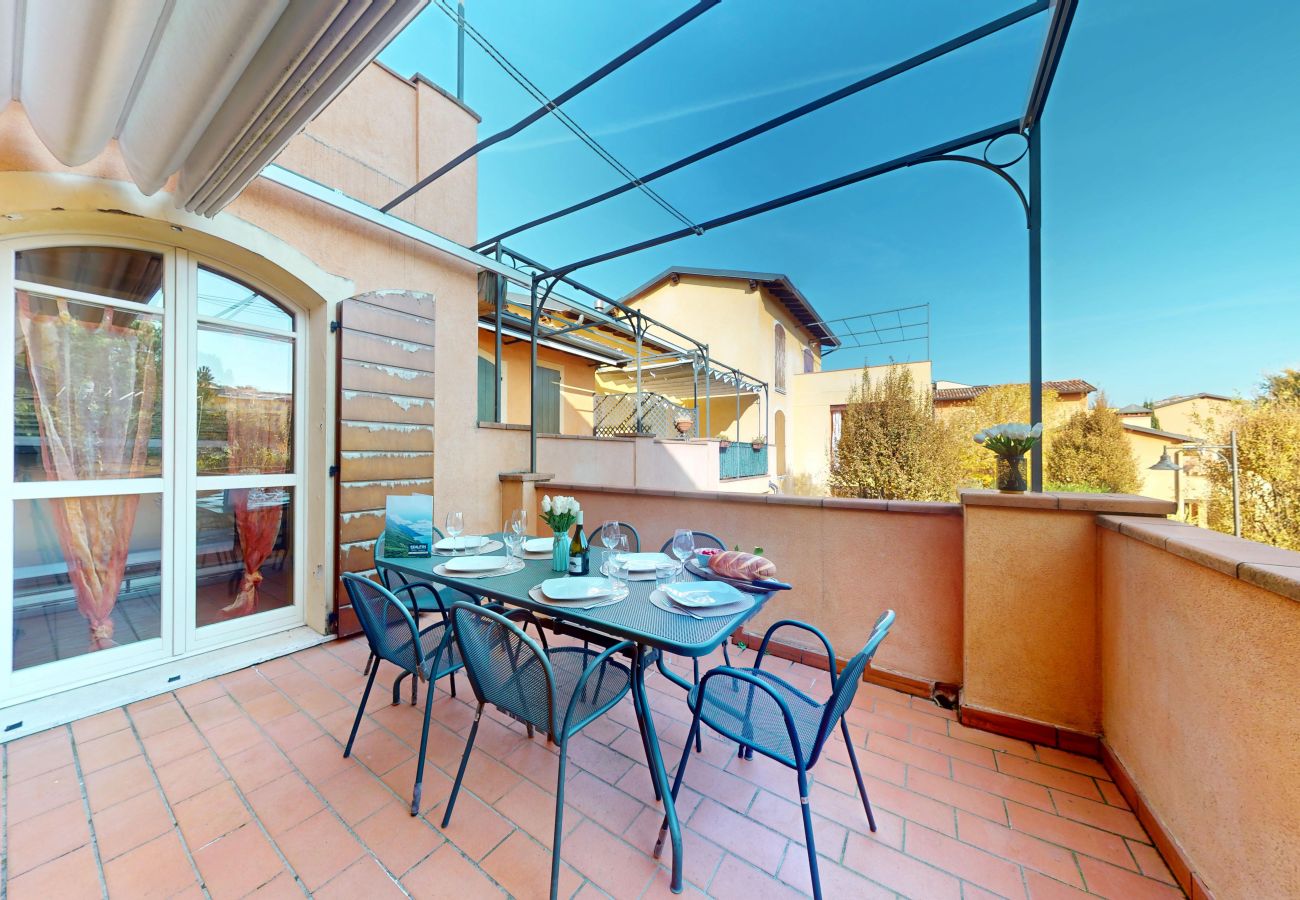 Apartment in Manerba del Garda - Borgo Torchio F23 By Bookinggardalake