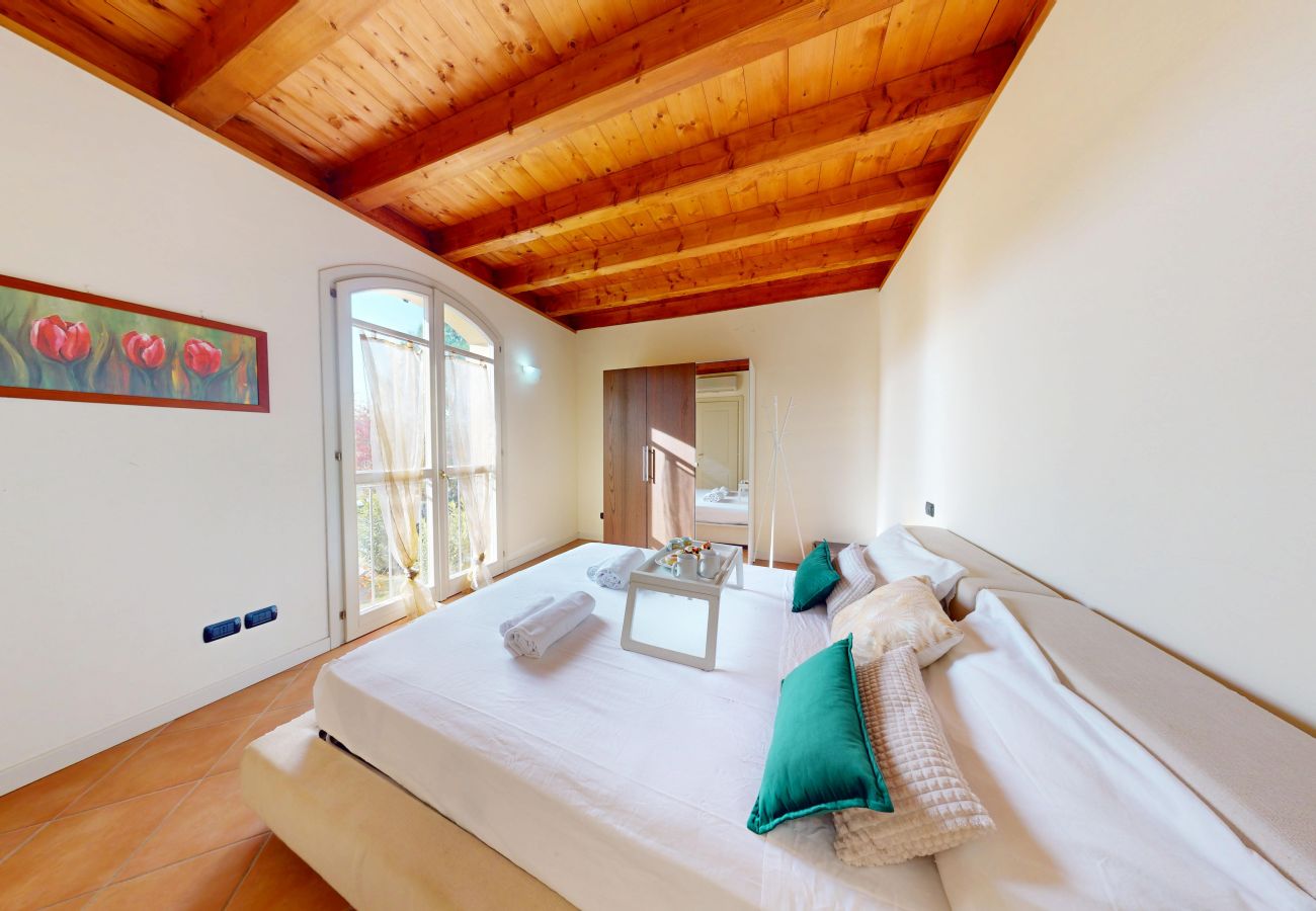 Apartment in Manerba del Garda - Borgo Torchio F23 By Bookinggardalake