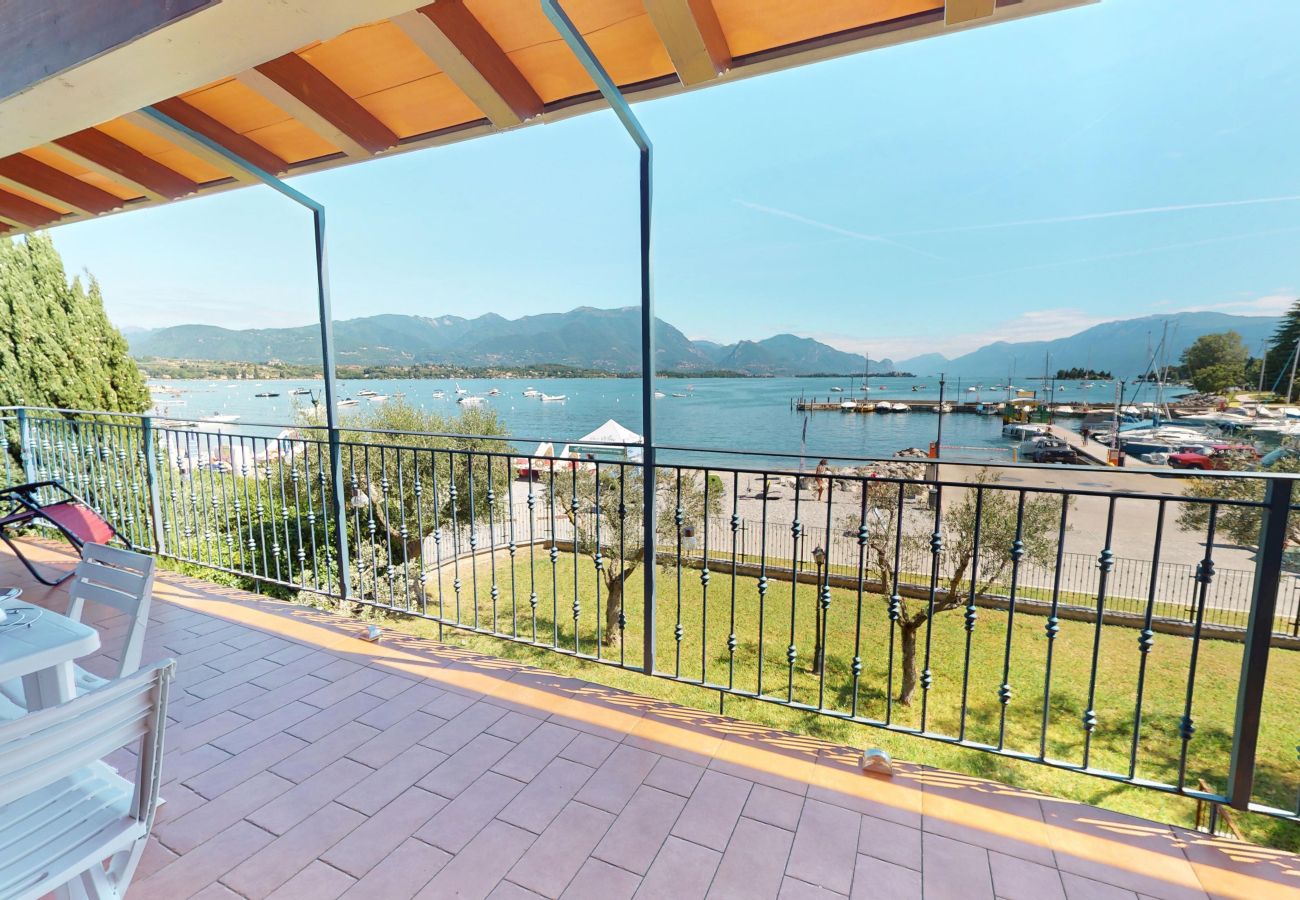 Apartment in Manerba del Garda - Lido Apartment by Booking Garda Lake