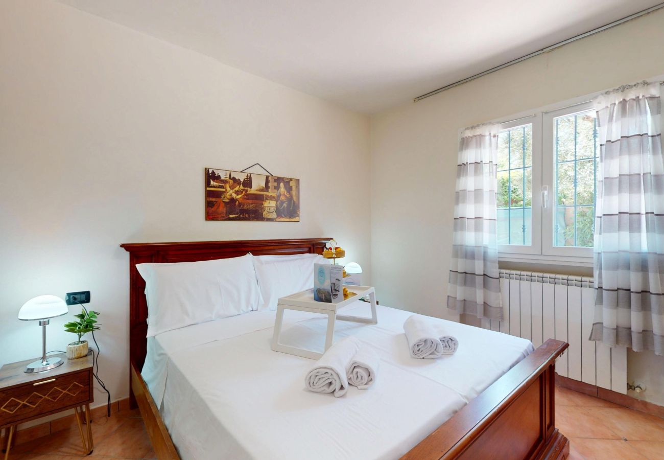 Apartment in Manerba del Garda - Spiaggia Apartment by Booking Garda Lake