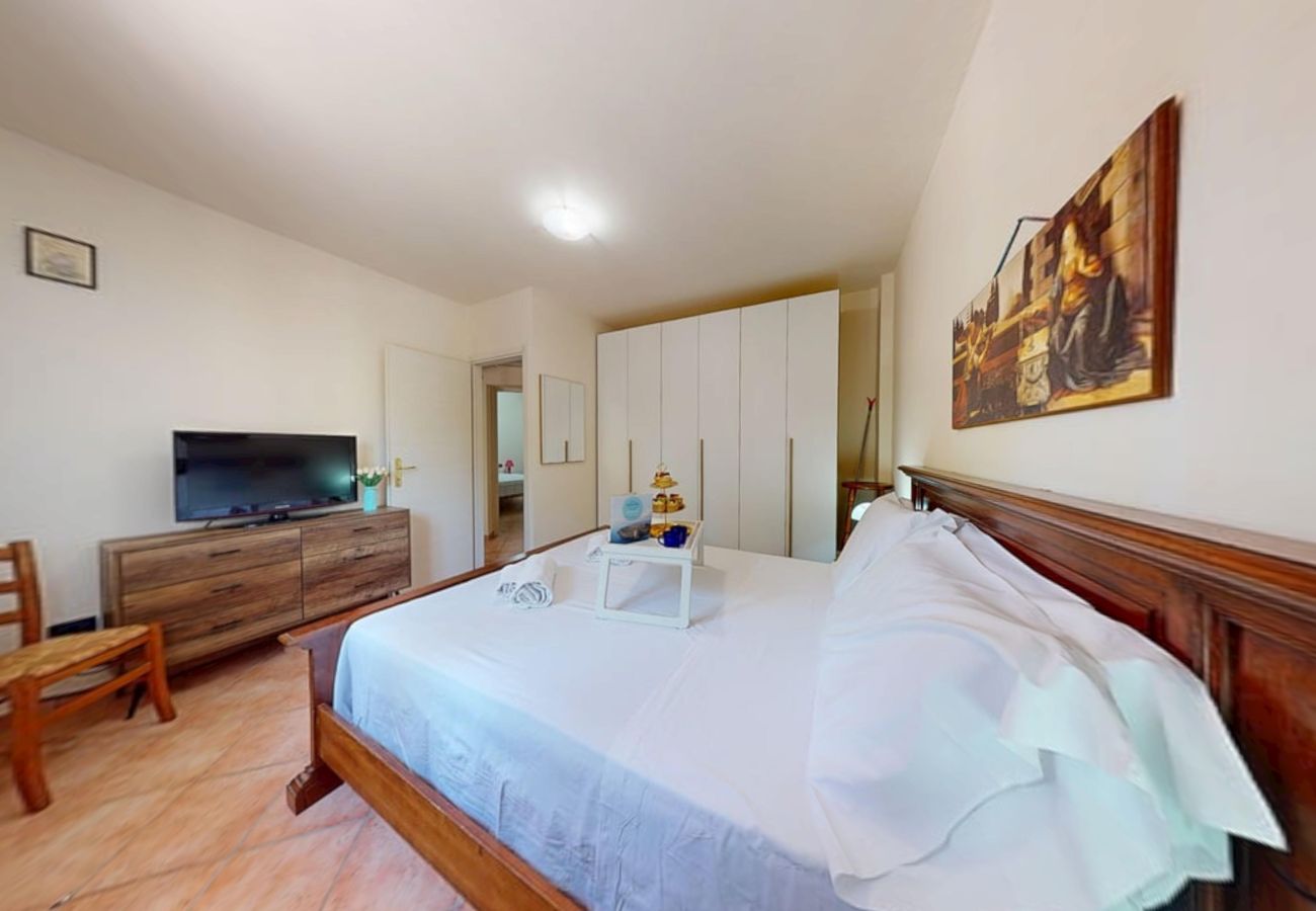 Apartment in Manerba del Garda - Spiaggia Apartment by Booking Garda Lake
