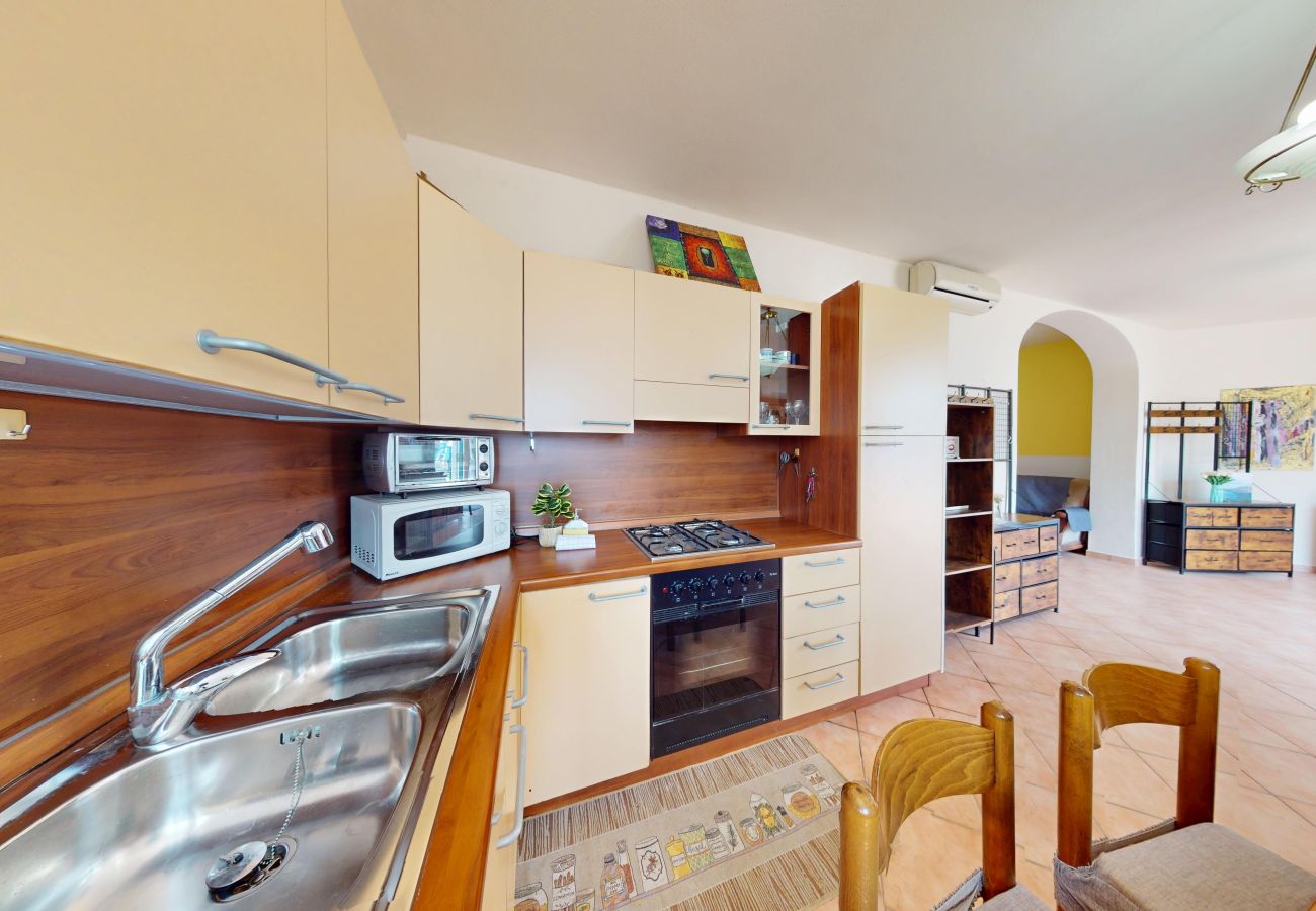 Apartment in Manerba del Garda - Spiaggia Apartment by Booking Garda Lake