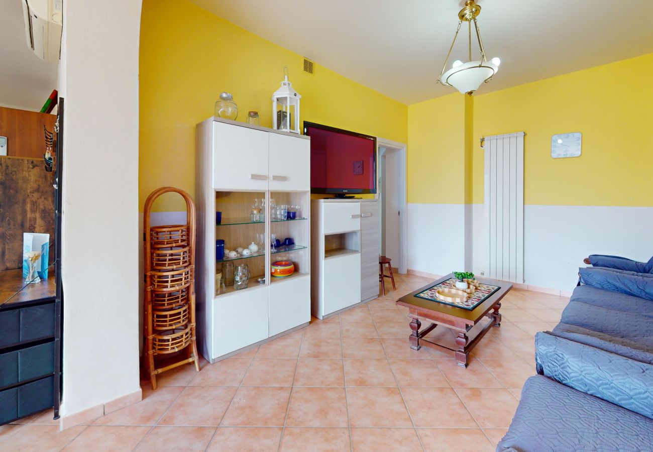 Apartment in Manerba del Garda - Spiaggia Apartment by Booking Garda Lake