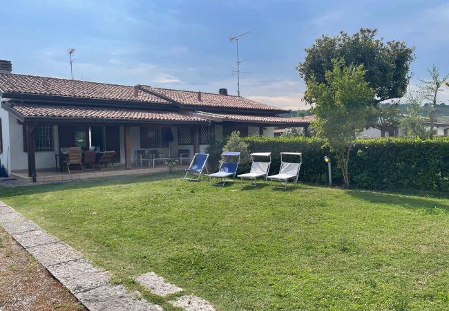 Villa in Manerba del Garda - Villa Dolce Riva Lake Escape by bookinggardalake