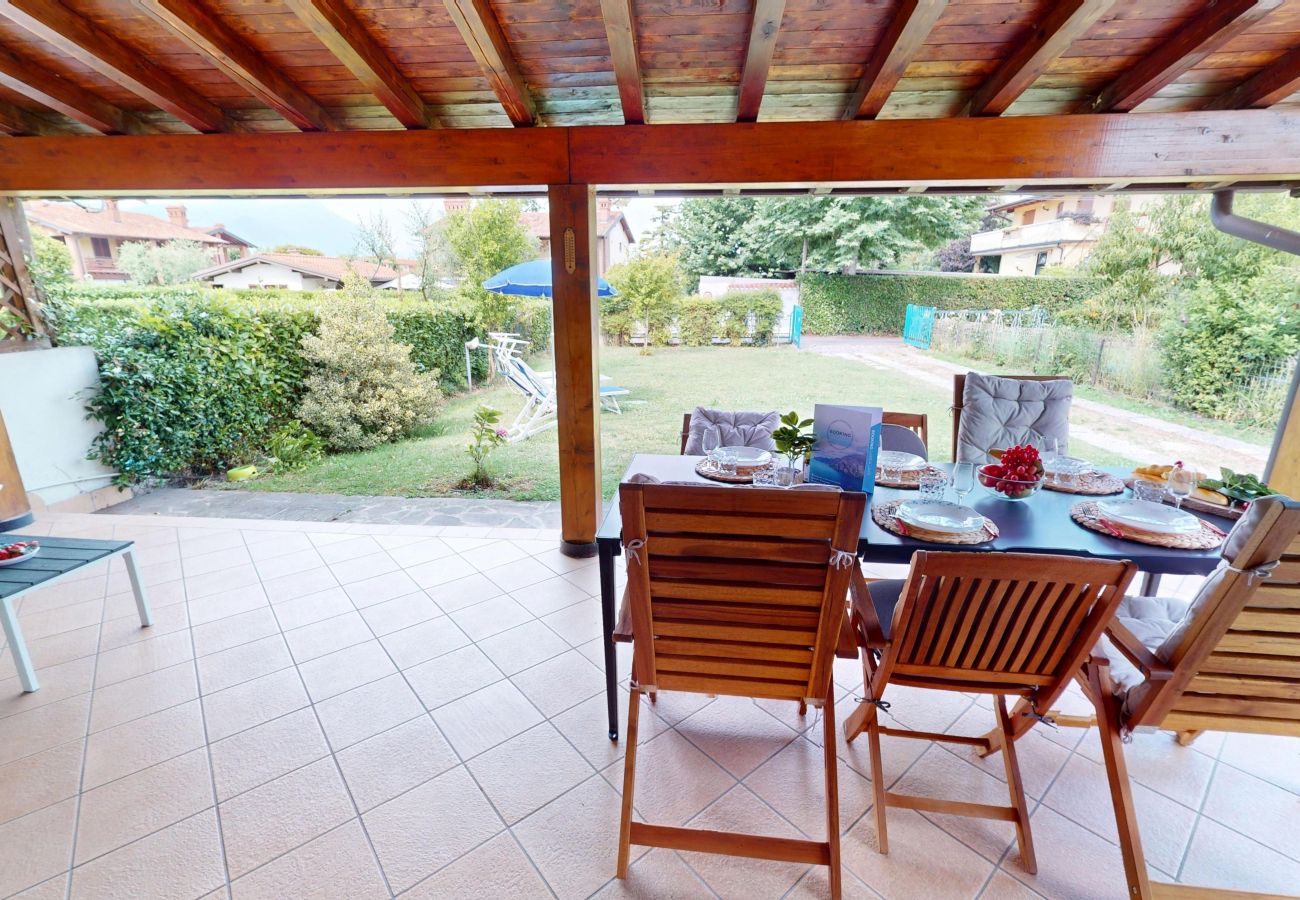 Villa in Manerba del Garda - Villa Dolce Riva Lake Escape by bookinggardalake