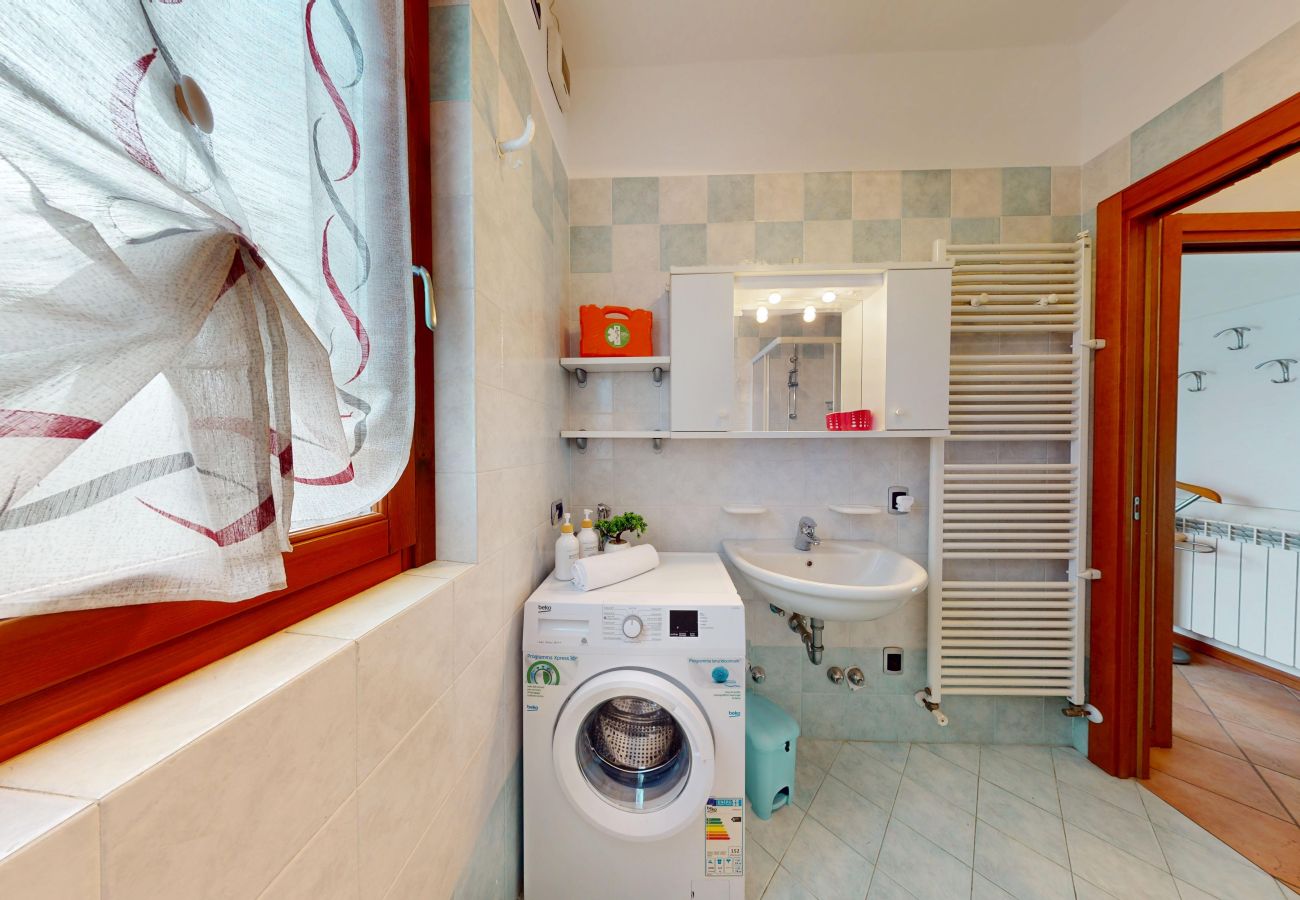 Villa in Manerba del Garda - Villa Dolce Riva Lake Escape by bookinggardalake