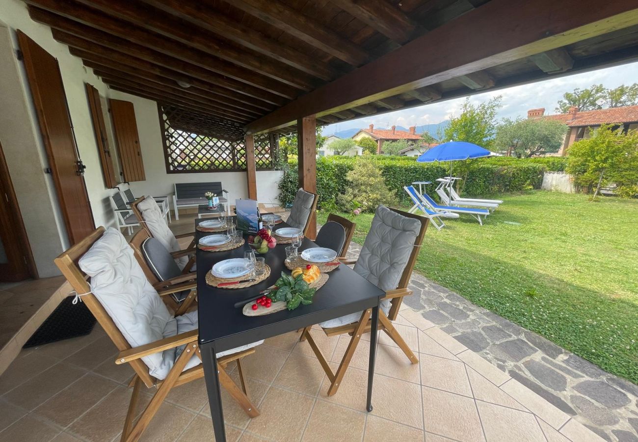 Villa in Manerba del Garda - Villa Dolce Riva Lake Escape by bookinggardalake