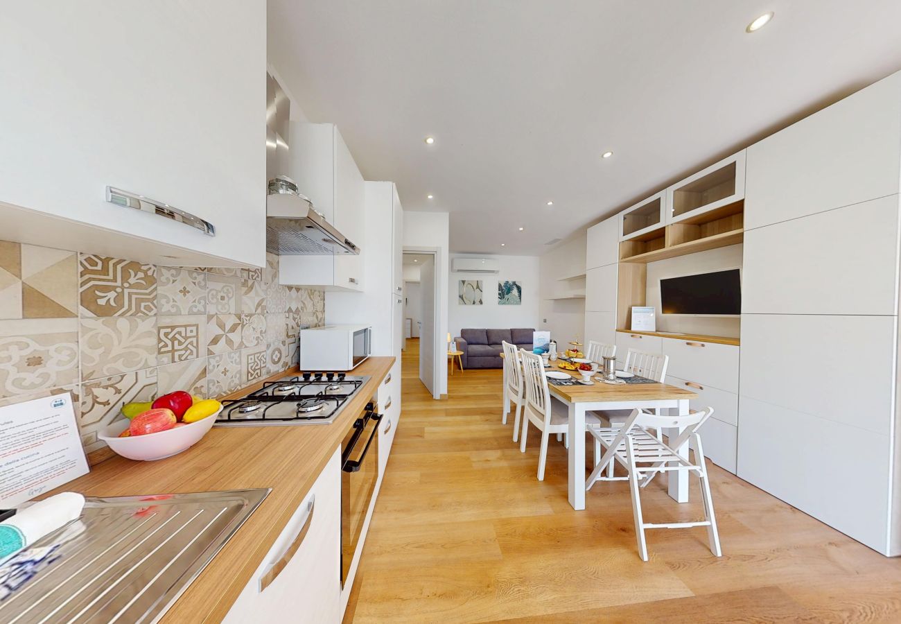 Apartment in Puegnago sul Garda - Garda Hub Retreat by Booking Garda Lake