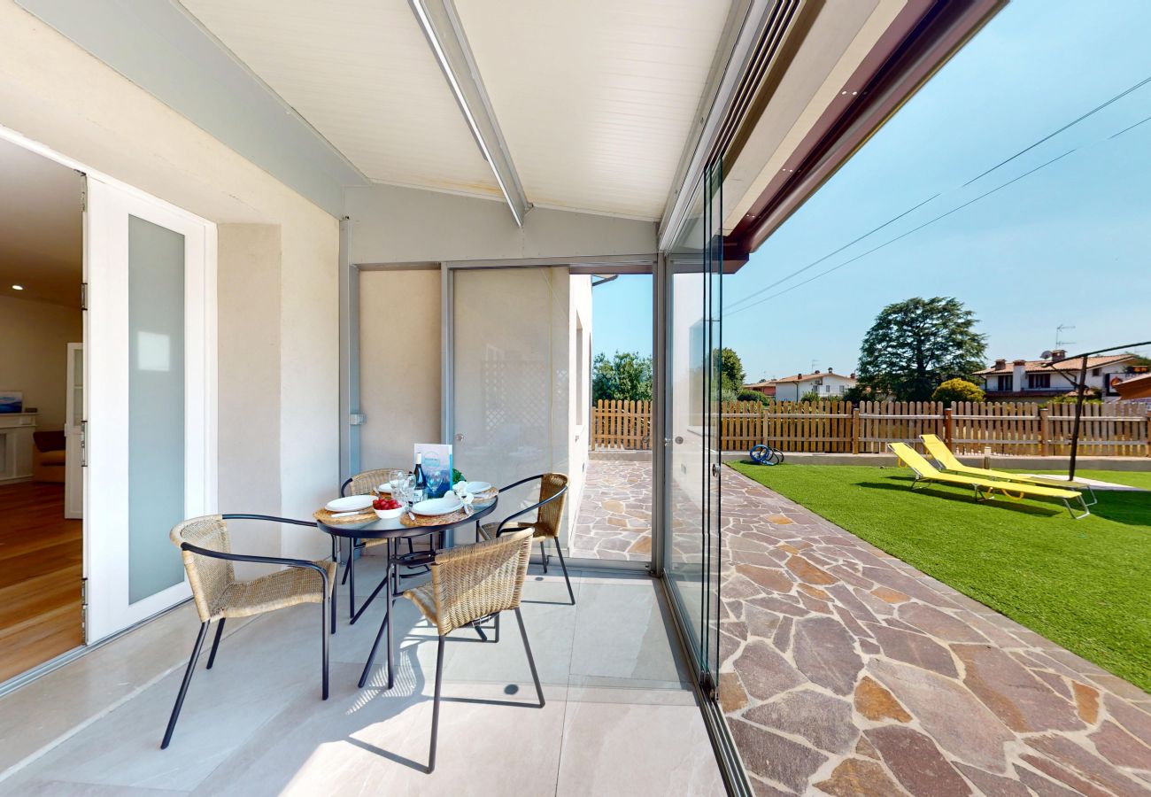 Apartment in Puegnago sul Garda - Garda Hub Suite by Booking Garda Lake