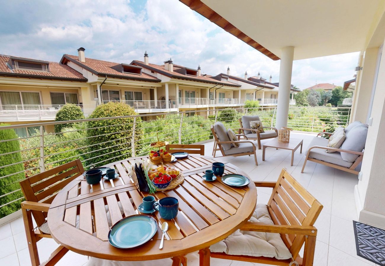 Apartment in Sirmione - Sirmio Dream View Suite by Bookinggardalake