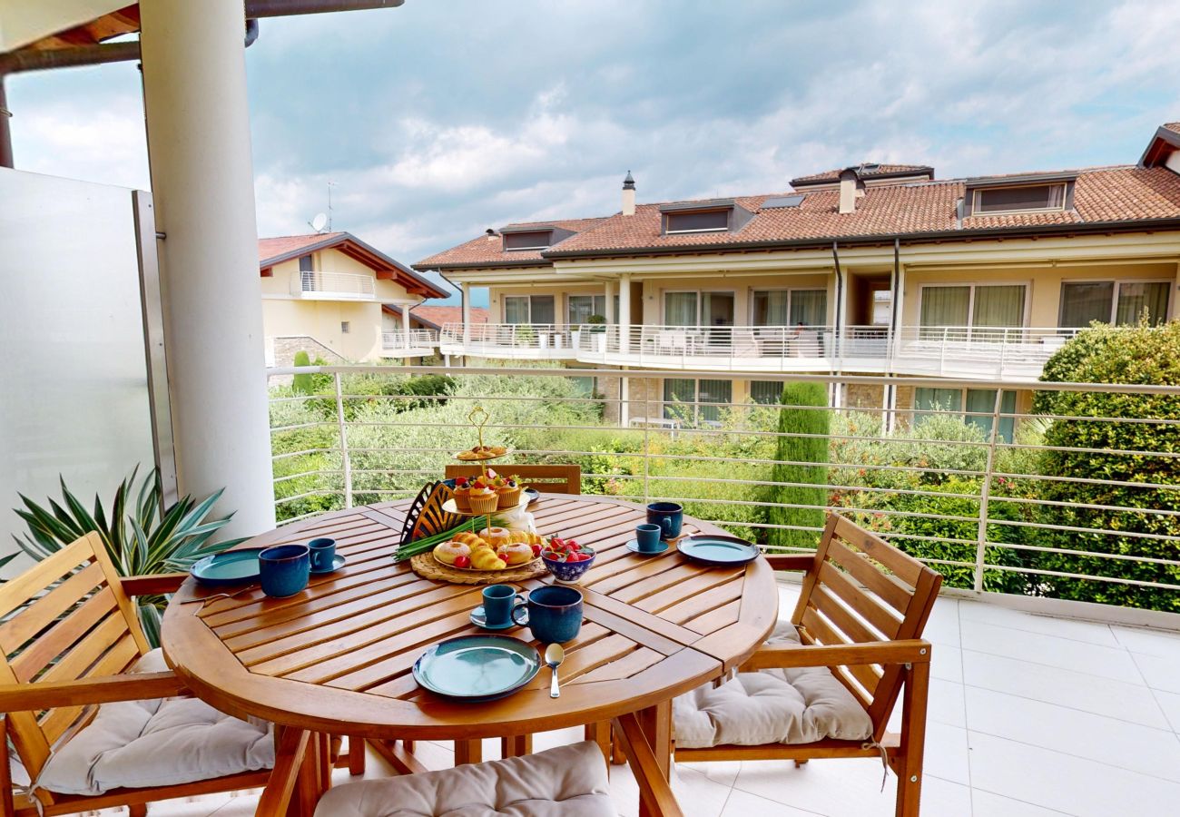 Apartment in Sirmione - Sirmio Dream View Suite by Bookinggardalake