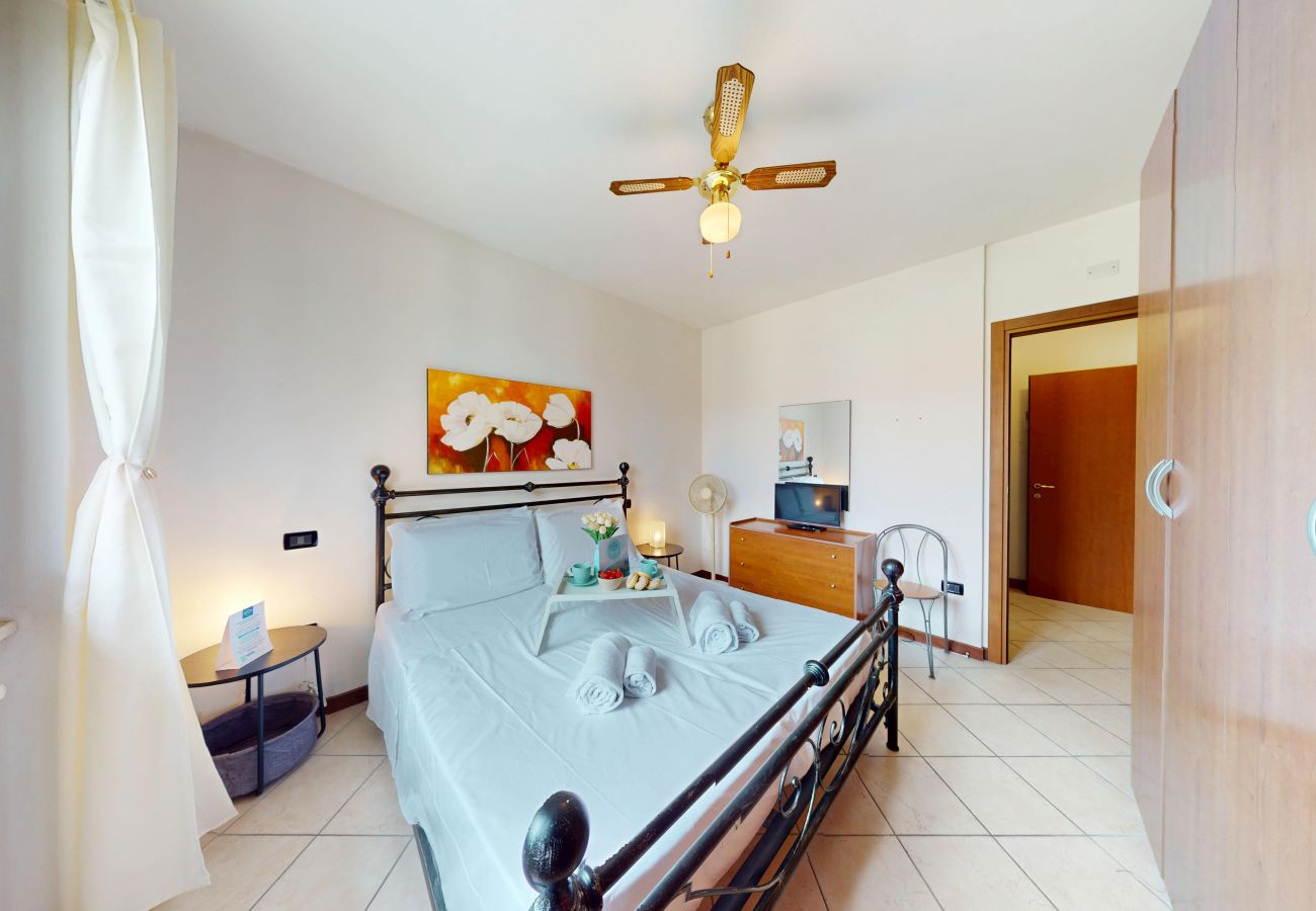 Apartment in Manerba del Garda - Blue Nest Garda by Booking Garda Lake