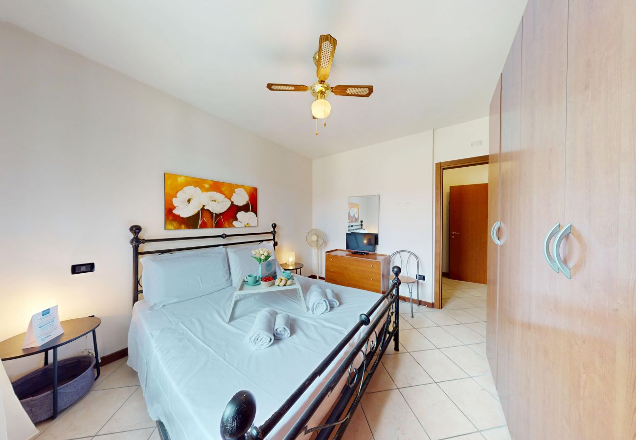 Apartment in Manerba del Garda - Blue Nest Garda by Booking Garda Lake